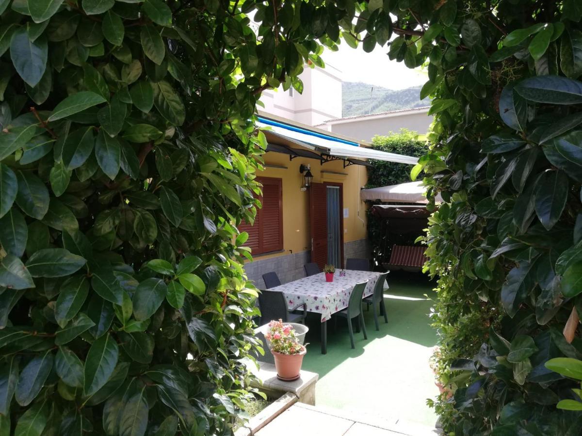 Depandance Con Piscina In Uso In Esclusivo In B&B Sant'Antonio Abate Exterior photo